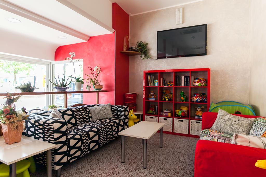 Hotel Sandra กัตเตโออามาเร ภายนอก รูปภาพ