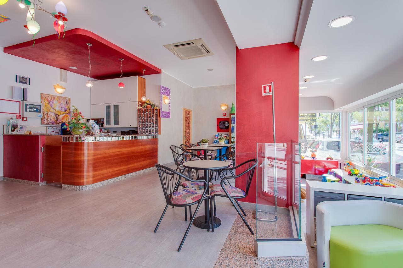 Hotel Sandra กัตเตโออามาเร ภายนอก รูปภาพ
